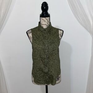 H&M Sleeveless Heart Print Button Down Shirt